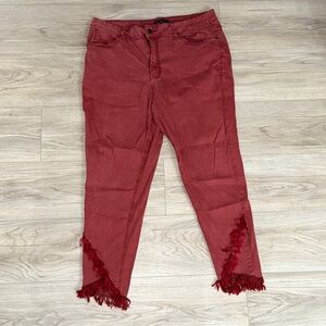 Trendy Red Frayed Hem‎ Cropped Pants